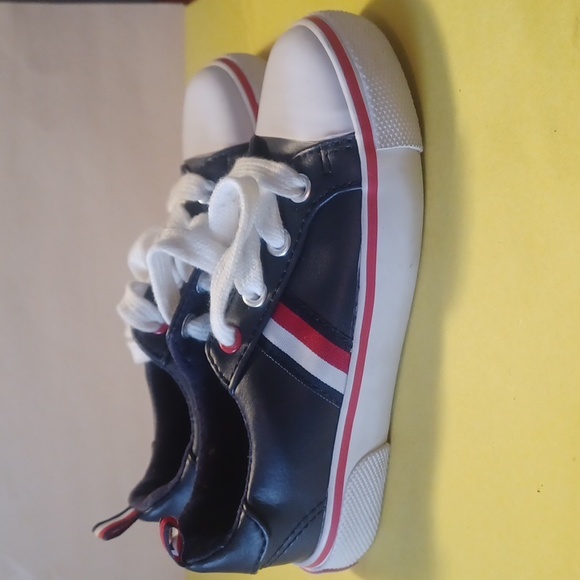 Boys Tommy Hilfiger sneakers - Picture 3 of 5
